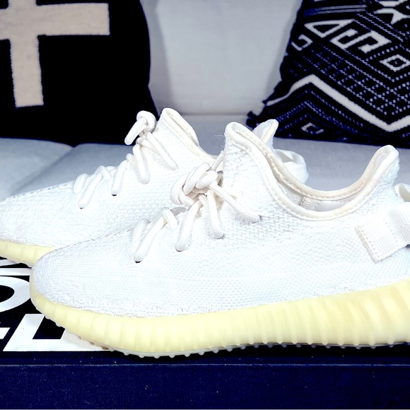 Yeezy Boost 350 V2 ‘Cream White’ Women Size: 7 Men Size: 5.5 Color: White/Cream - Picture 8 of 9